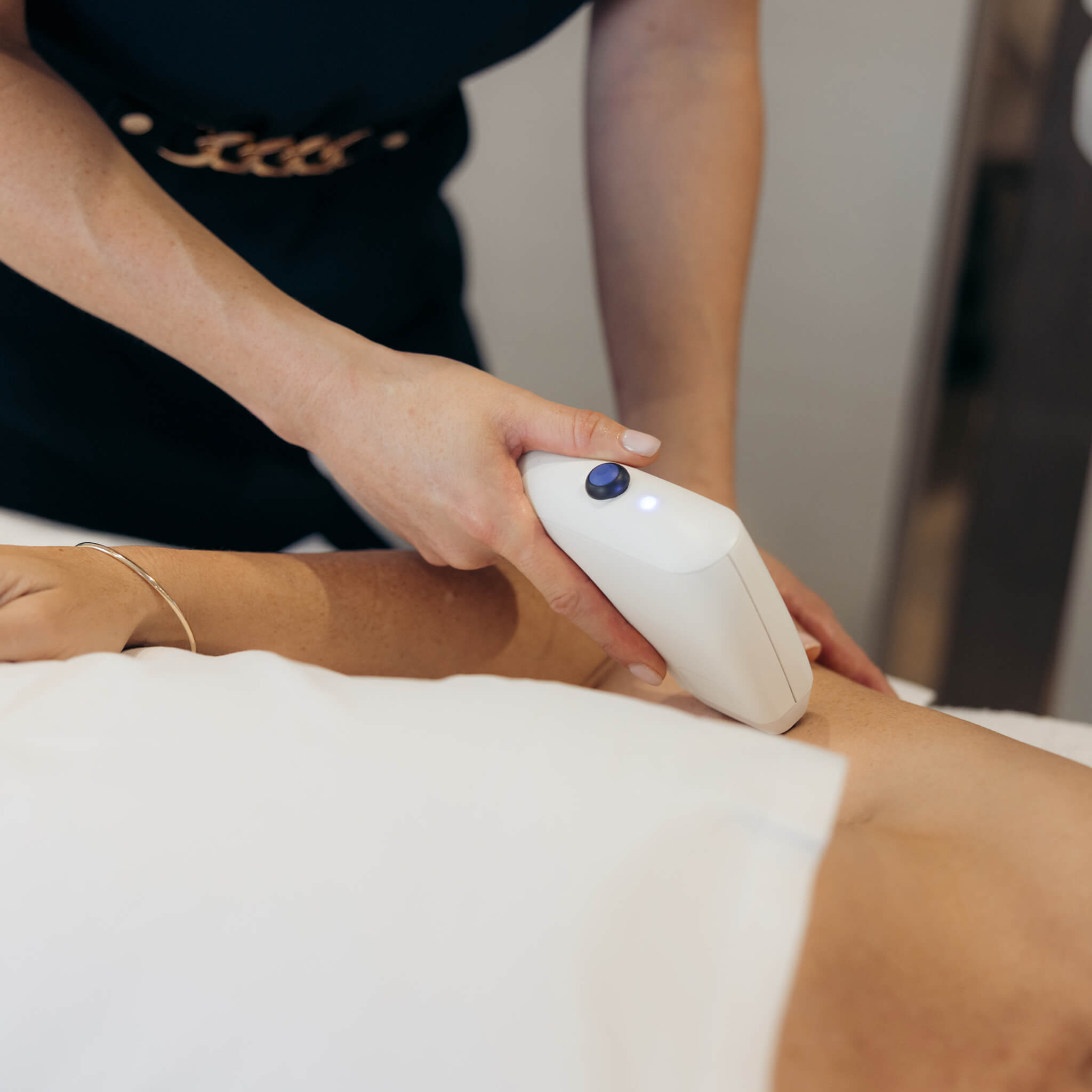 Sofwave: Redefining Non-Invasive Skin Tightening