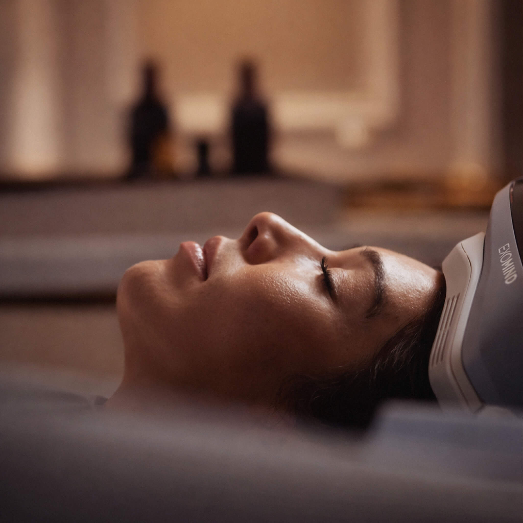 Person receiving a wellness exomind treatment at Le Petit Saint London